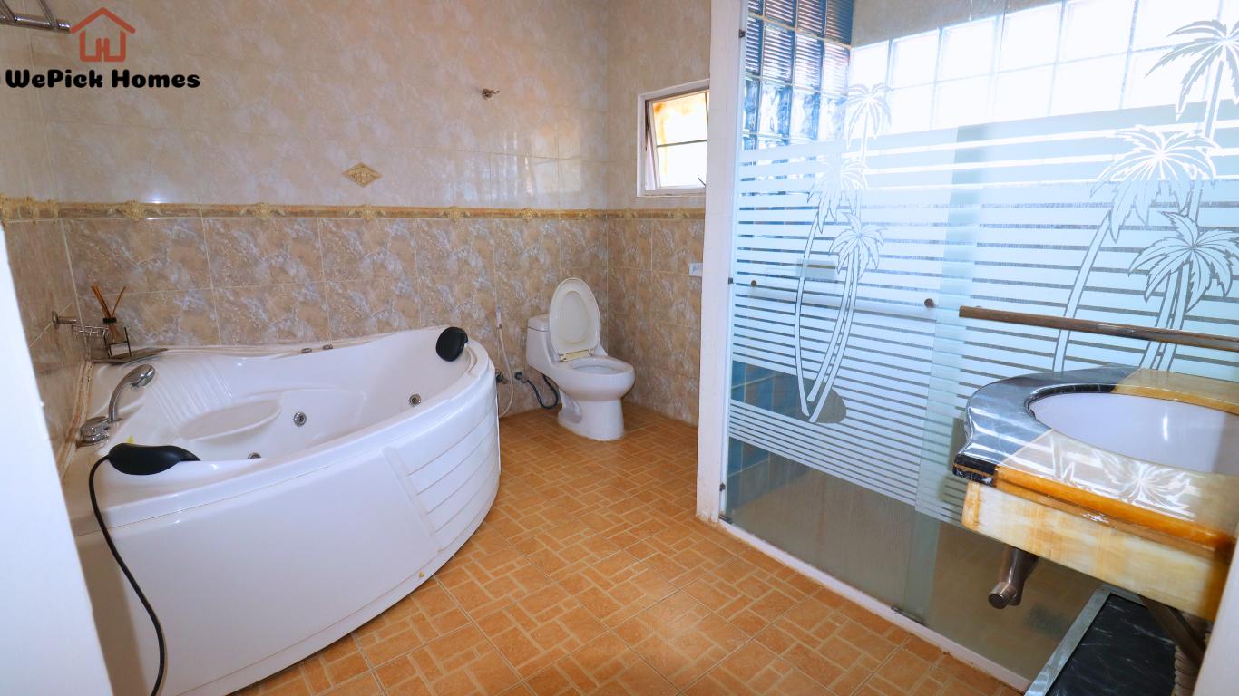 5-Bedroom House For Rent in Nyarutarama, KIgali | WePick Homes Real Estate.