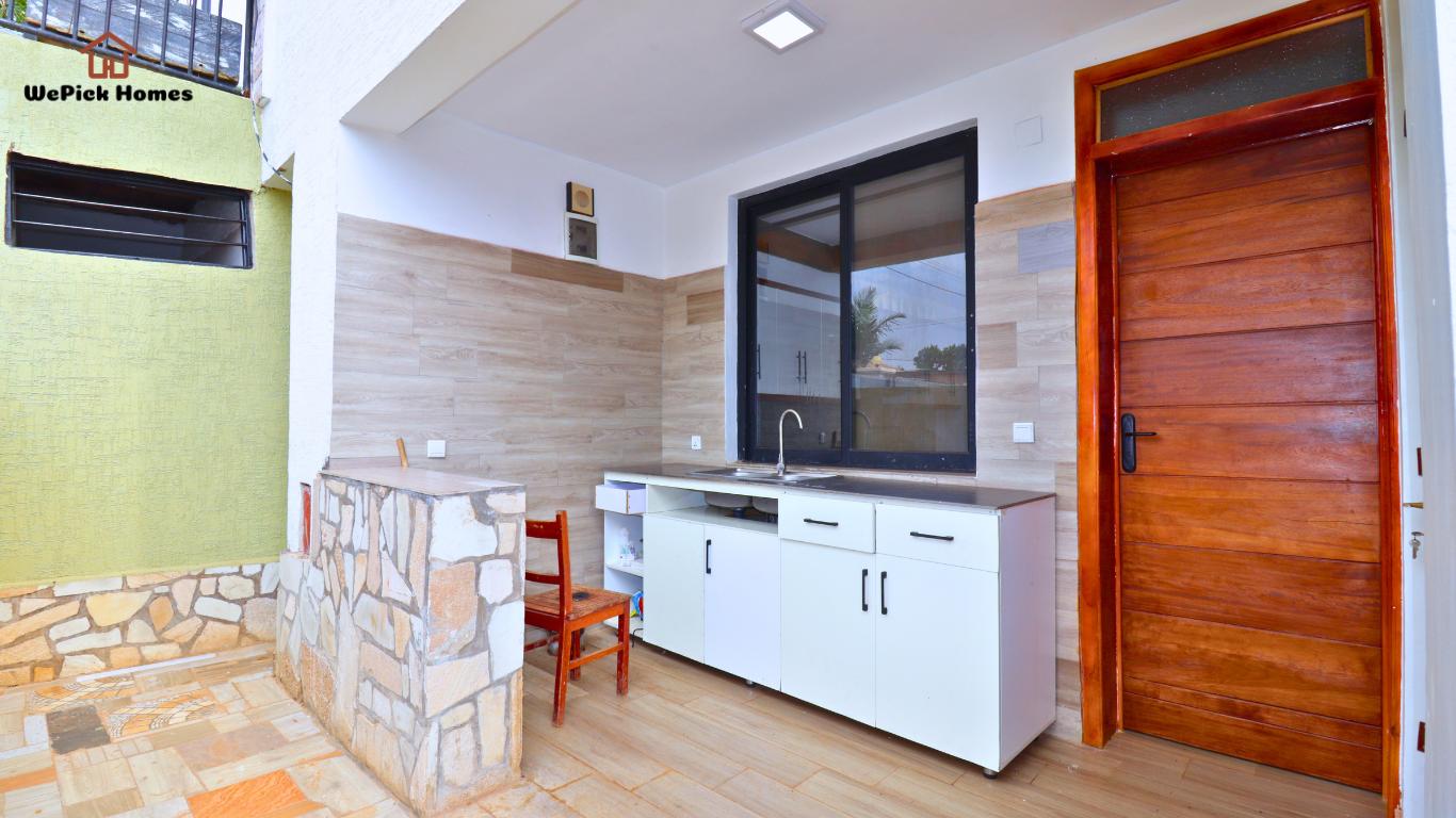 4 Bedroom House for Rent in Gacuriro, Kigali.