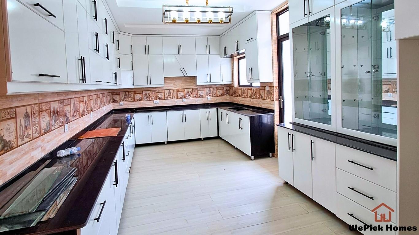 8-Bedroom House For Sale in Kimironko, Kigali | WePick Homes Real Estate.