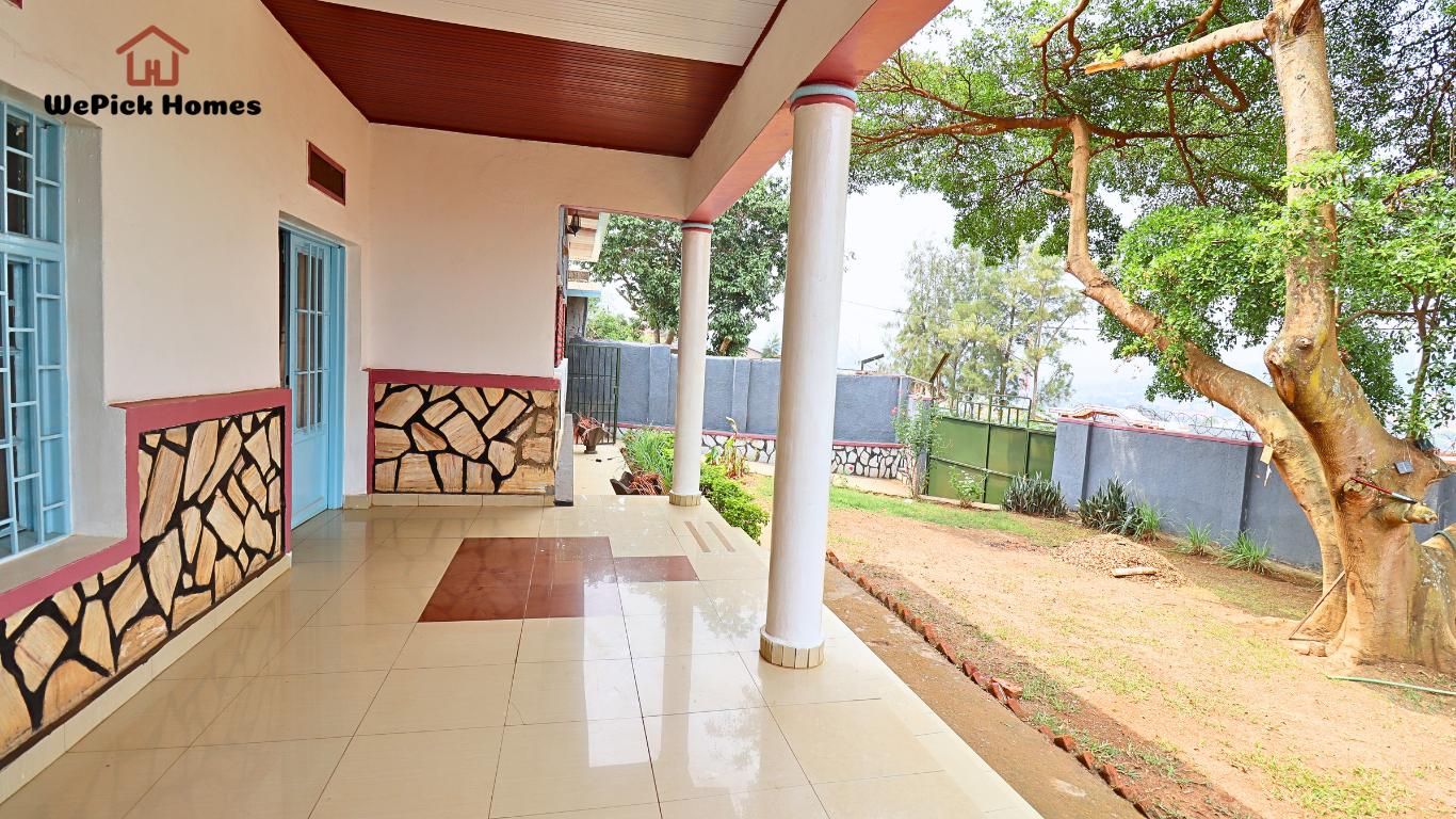 Unfurnished 3-Bedroom House For Rent in Kacyiru Kigali | WePick Homes Real Estate.